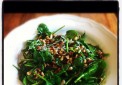Baby spinach with pine nuts, pumpkin oil and sheep chees